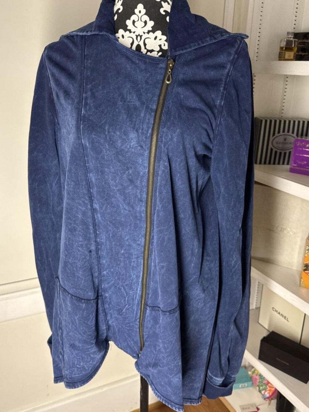 Testimony Los Angeles Zipper French Terry Swing Blazer/Jacket in black size XS